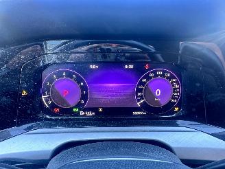 Volkswagen Golf 1.5 e-TSI / DSG / picture 8