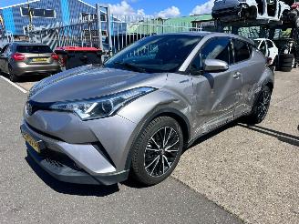Vaurioauto  passenger cars Toyota CH-R 1.8 HYRBIDE 2018/1
