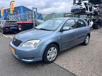 damaged passenger cars Toyota Corolla 1.6 VVT-i TERRA 2004/3