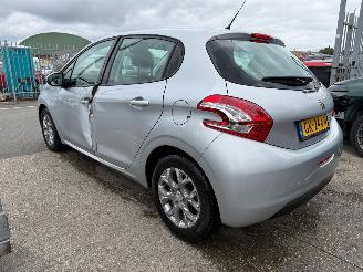 Peugeot 208 1.2 VTI ACTIVE picture 6