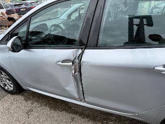 Peugeot 208 1.2 VTI ACTIVE picture 7