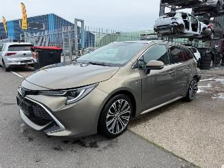 Voiture accidenté Toyota Corolla Touring Sports 1.8 HYBRIDE 2019/6