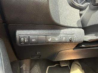 Toyota Corolla 1.8 HYBRIDE picture 14