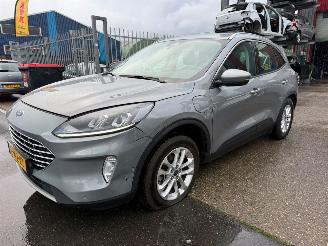 skadebil auto Ford Kuga 2.5 HYRBIDE PLUG-IN PHEV TITANIUM 2021/6