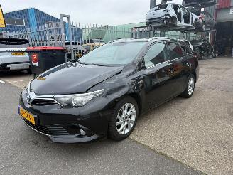 Avarii autoturisme Toyota Auris Touring Sports 1.8 HYBRIDE / PANO 2015/8