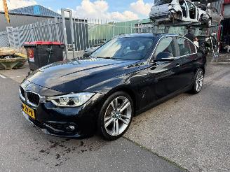 skadebil auto BMW 3-serie 330e HIGH EXECUTIVE 2016/12