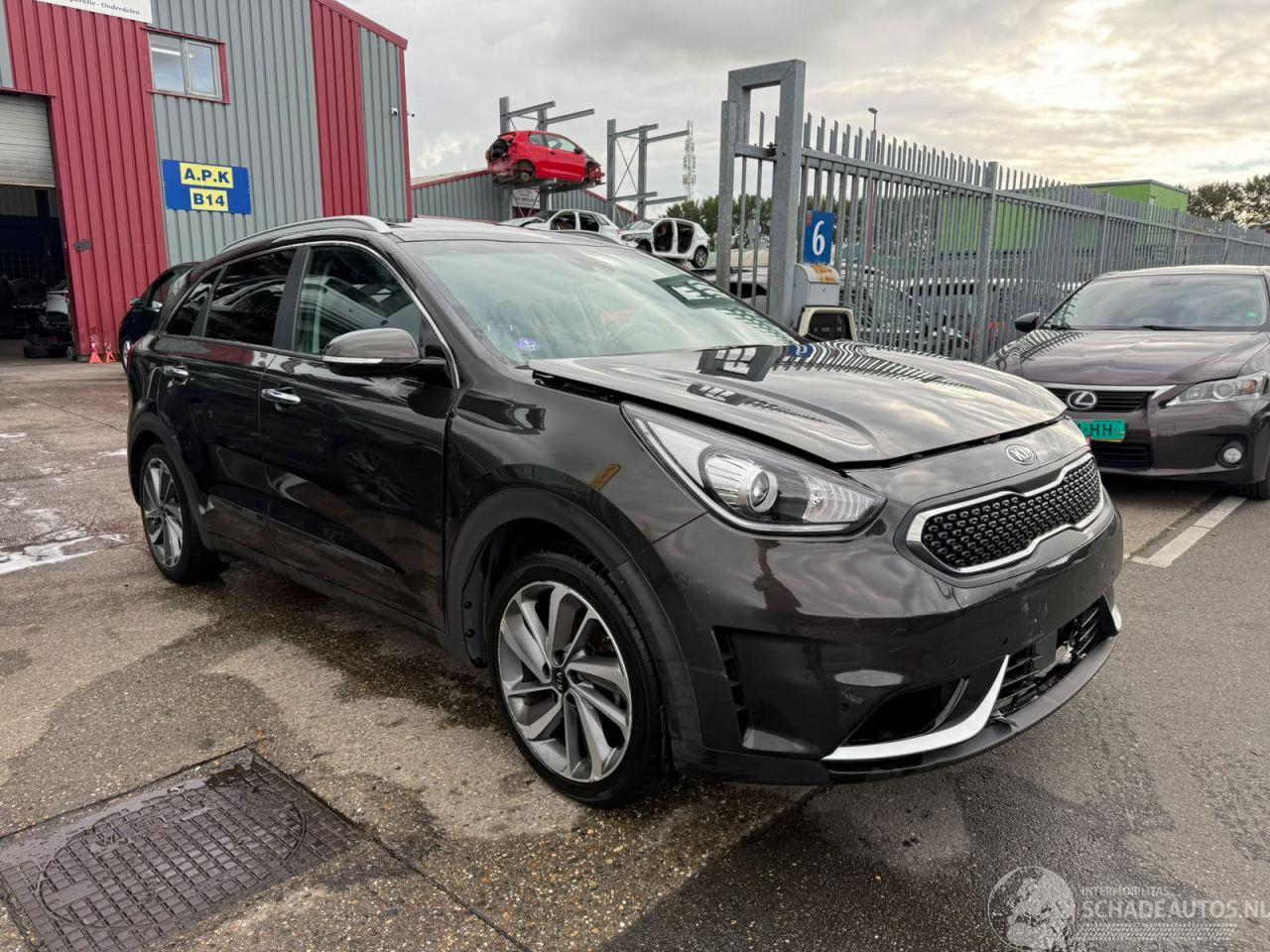 Kia Niro 1.6 GDI HYBRIDE / SCHUIFDAK