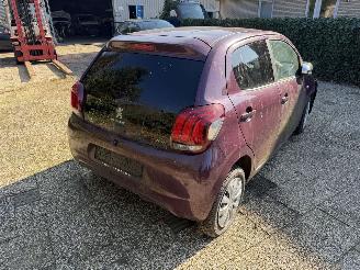 krockskadad bil auto Peugeot 108 108 40000KM 2017/5