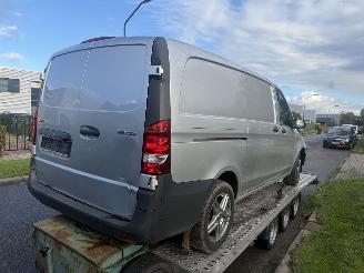 krockskadad bil bedrijf Mercedes Vito Mercedes-Benz Vito LANG 116CDI AUTOMAAT 2019/4