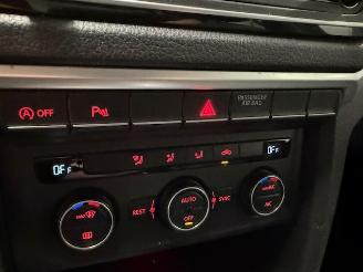 Volkswagen Amarok  picture 16