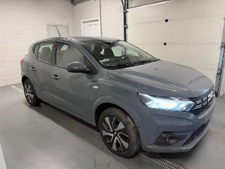 uszkodzony samochody osobowe Dacia Sandero NAVI CAMERA 2025/6