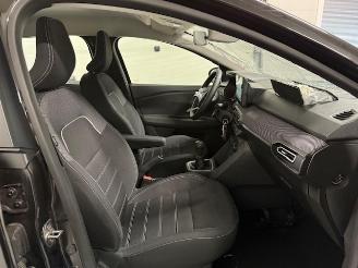 Dacia Sandero  picture 9