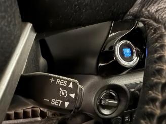 Toyota Hilux  picture 16