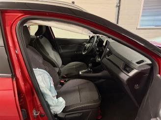 Renault Captur  picture 12