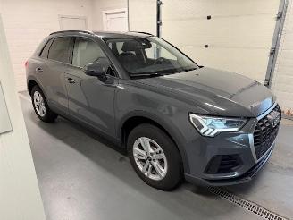 uszkodzony samochody osobowe Audi Q3  2023/12