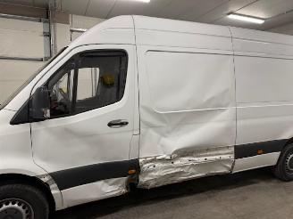Mercedes Sprinter  picture 4