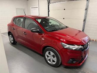 Damaged car Dacia Sandero  2023/10