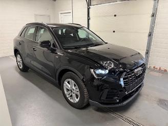 Voiture accidenté Audi Q3  2025/6