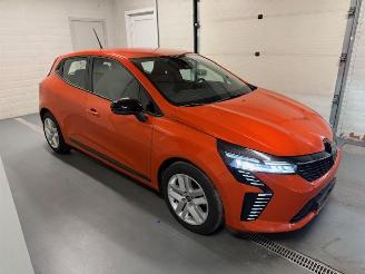 krockskadad bil auto Renault Clio  2024/12