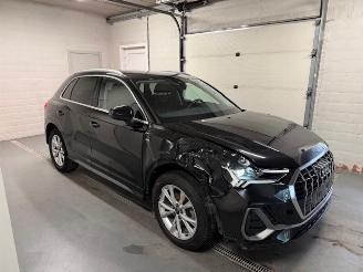 krockskadad bil auto Audi Q3 S-LINE 2022/4