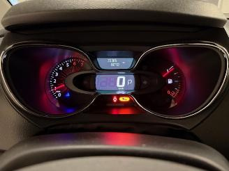 Renault Captur  picture 21