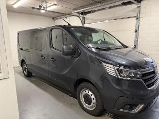Voiture accidenté Renault Trafic  2025/8