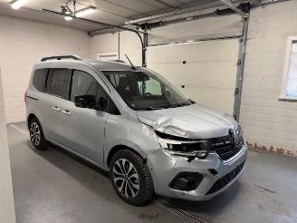 skadebil auto Renault Kangoo  2025/3