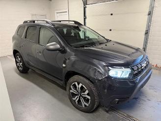 skadebil auto Dacia Duster // NUR 27000 KM // 2023/4
