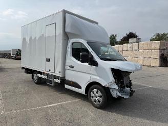 krockskadad bil auto Renault Master // 1200 KM // 2025/12