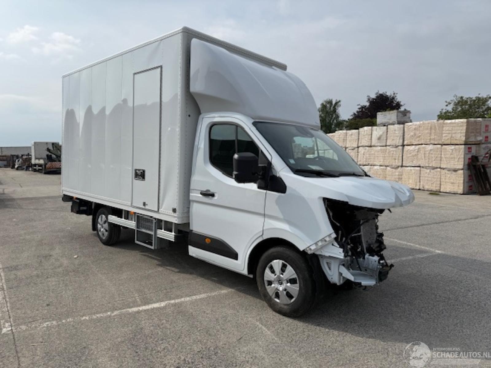 Renault Master // 1200 KM //