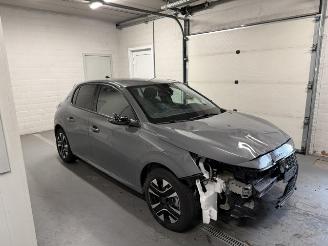 Coche accidentado Peugeot 208  2024/11