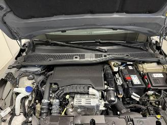 Peugeot 208  picture 21