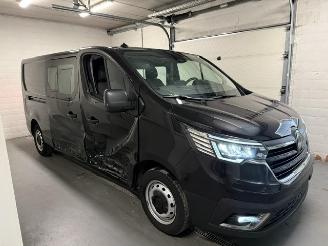 Unfallwagen Renault Trafic  2025/3