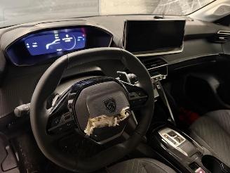 Peugeot 208  picture 7