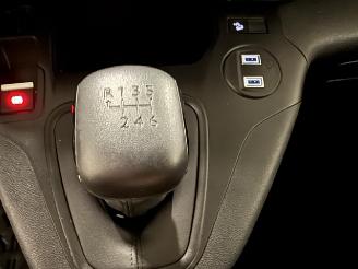 Peugeot Partner  picture 16