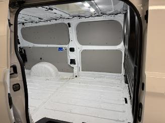 Ford Transit  picture 7