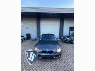 Coche siniestrado BMW 1-serie 1 serie (F20), Hatchback 5-drs, 2011 / 2019 118d 2.0 16V 2012/10