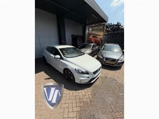 Coche siniestrado Volvo V-40 V40 (MV), Hatchback 5-drs, 2012 / 2019 1.6 D2 2014/8