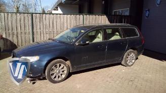 Vrakbiler auto Volvo V-70 V70 (BW), Combi, 2007 / 2016 2.4 D 20V 2010