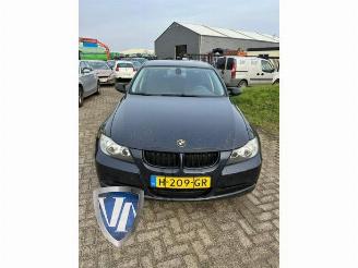 Vrakbiler auto BMW 3-serie 3 serie (E90), Sedan, 2005 / 2011 318i 16V 2008/8