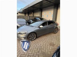 Volvo V-40 V40 (MV), Hatchback 5-drs, 2012 / 2019 2.0 D4 16V picture 3
