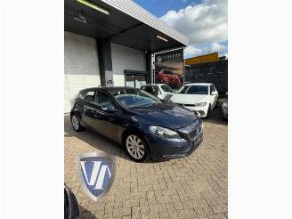 Vrakbiler auto Volvo V-40 V40 (MV), Hatchback 5-drs, 2012 / 2019 1.6 T3 GTDi 16V 2014/11