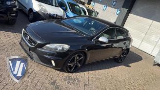 Coche siniestrado Volvo V-40 V40 (MV), Hatchback 5-drs, 2012 / 2019 2.0 D4 16V 2015/10