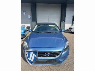 Vrakbiler auto Volvo V-40 V40 (MV), Hatchback 5-drs, 2012 / 2019 2.0 D2 16V 2015/11