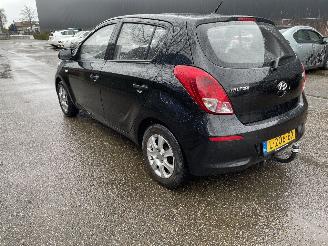 Hyundai I-20 1.2 5drs picture 5
