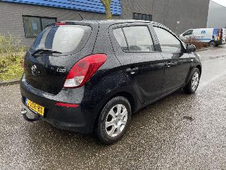 Hyundai I-20 1.2 5drs picture 4