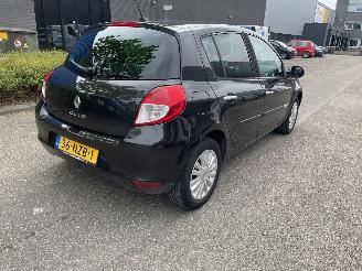  Renault Clio 1.2 5drs 2011/2
