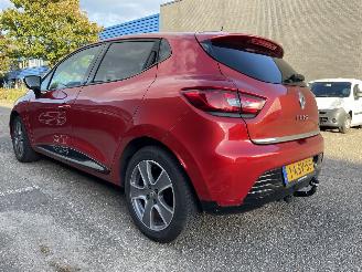 skadebil auto Renault Clio 0.9T 2013/7