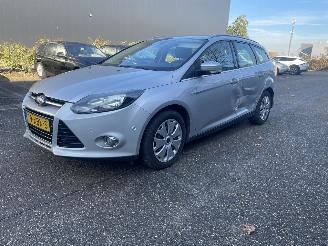 Auto incidentate Ford Focus 1.6 92kw 2012/8