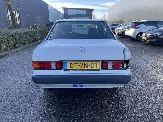 Mercedes 190-serie 190E AUT. picture 4